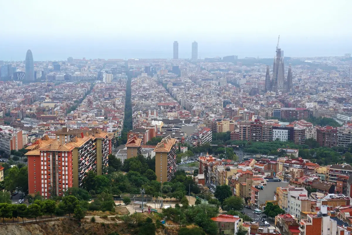 Un de cada onze baixos de Barcelona està buit