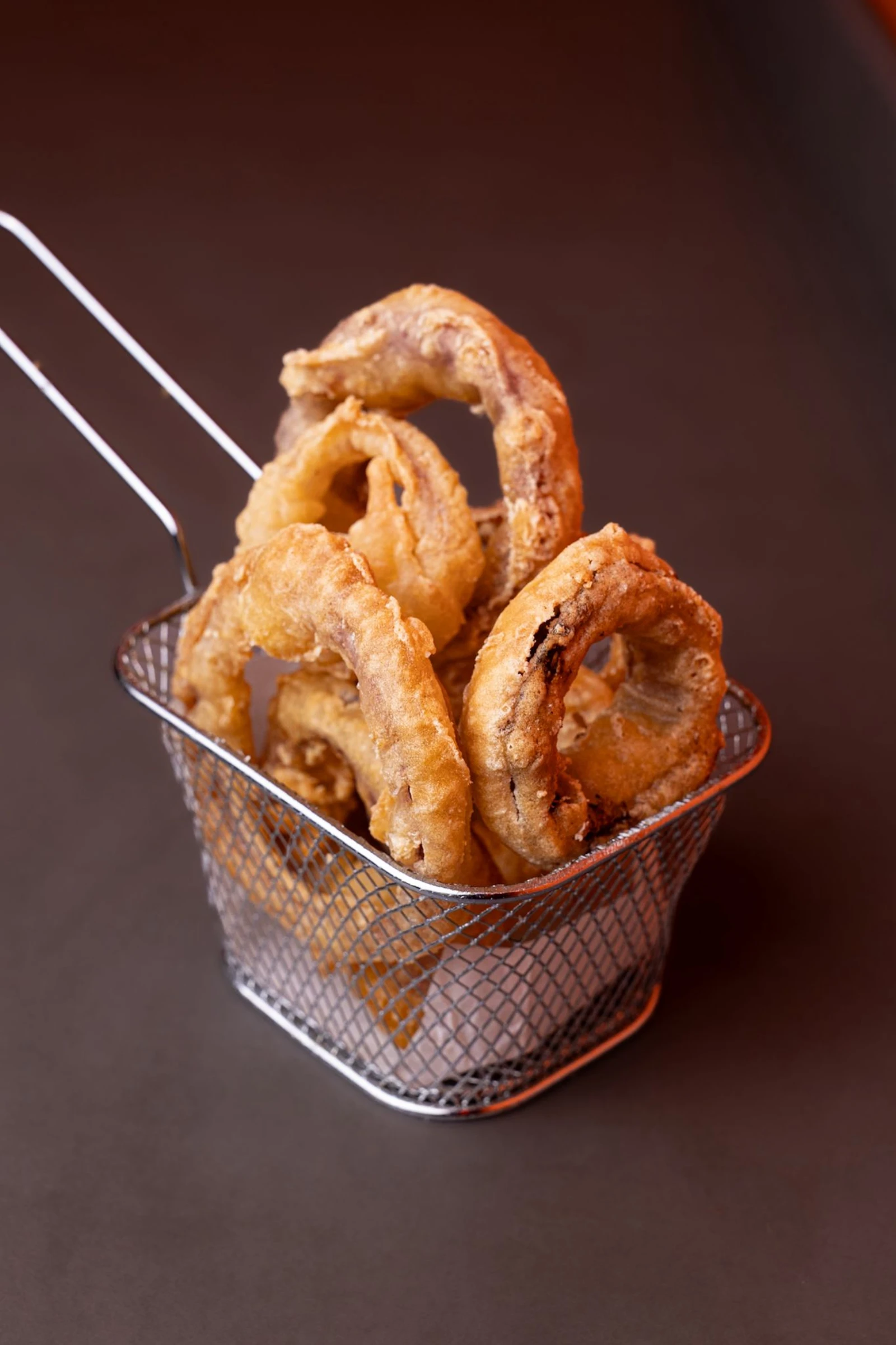 Anillos de Saturno, the crispy onion rings at Cosmo Burger Barcelona