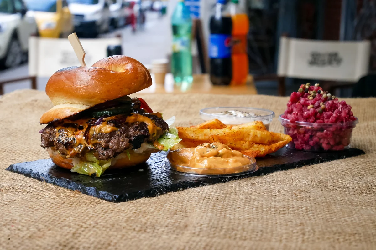 Best Burgers in Barcelona: Where to Go and What to Order