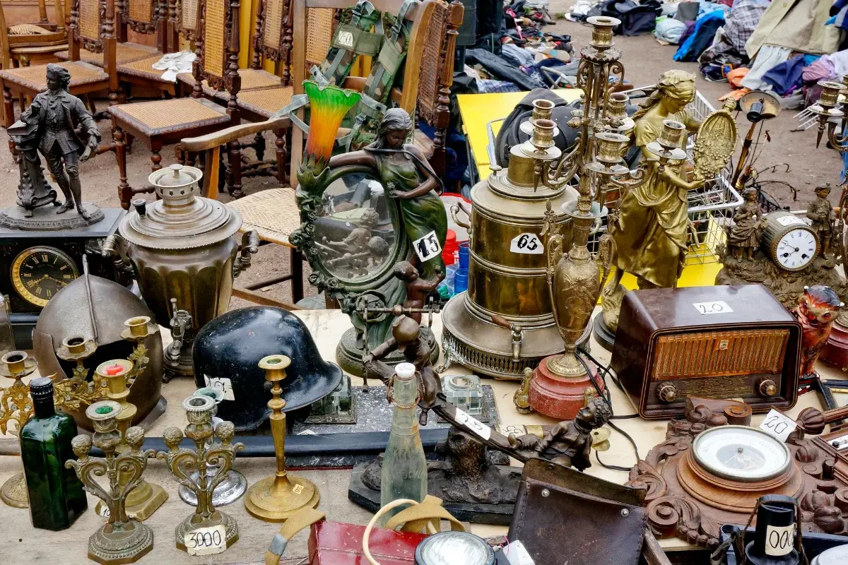 Best Vintage Markets in Barcelona: What to Expect at Each