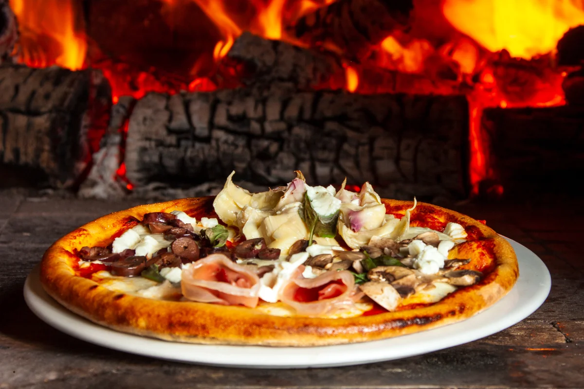 Best Pizza in Barcelona: Where to Go and What to Order