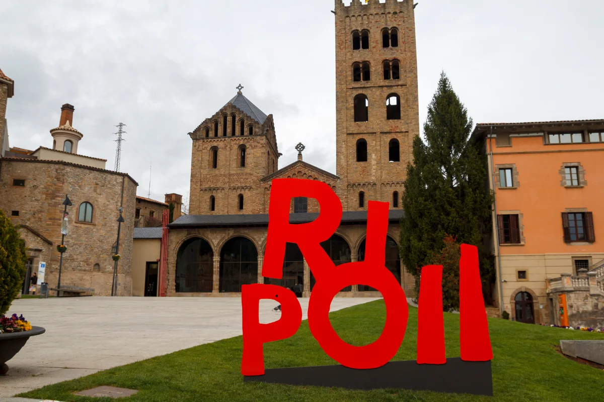 Qué ver en Ripoll, el monasterio románico que pocos conocen