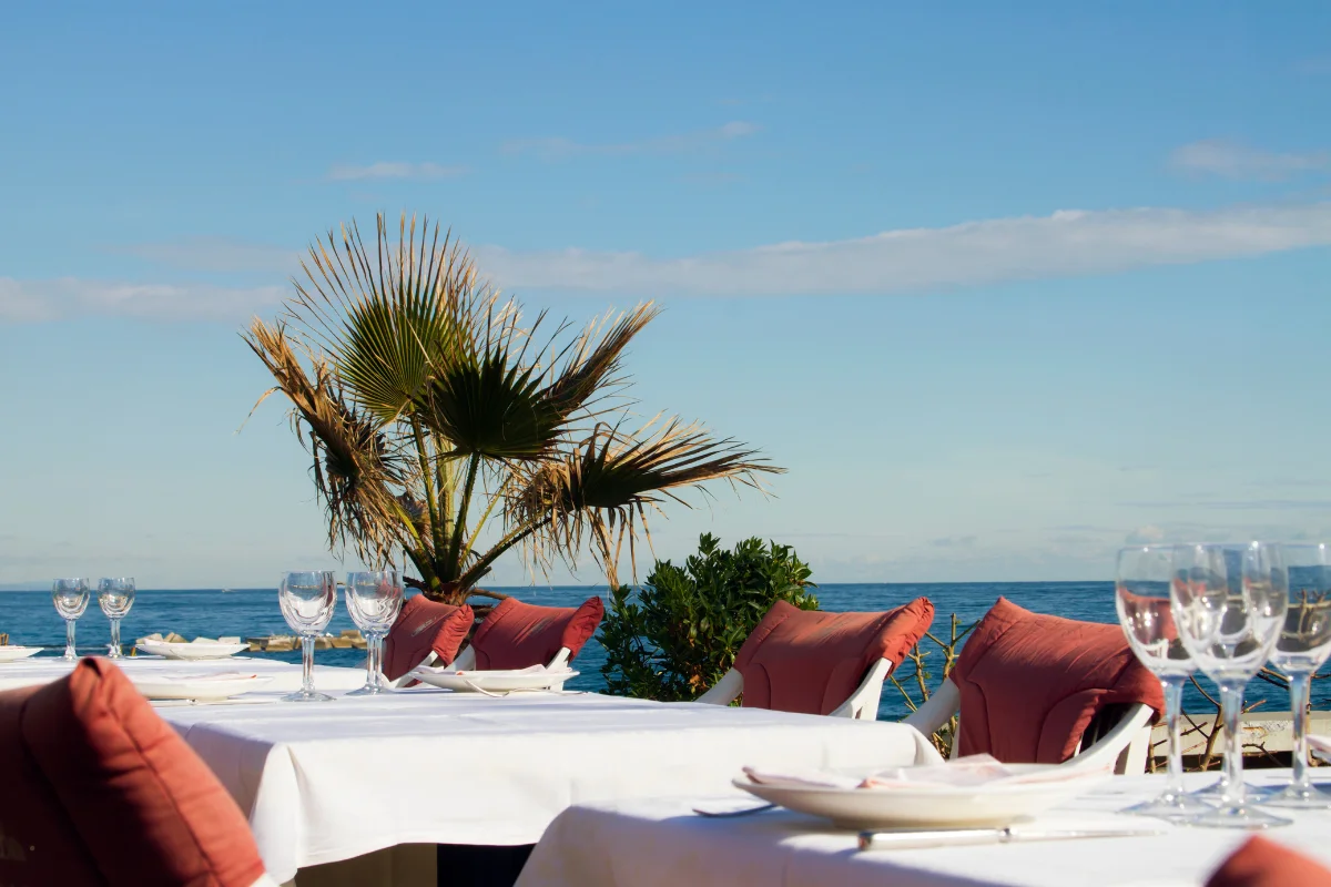 Ruta Poble Sec y Montjuïc, subidas, terrazas y miradores en medio día