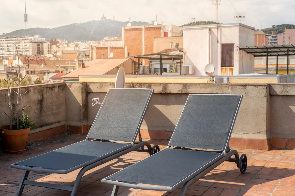 Hidden Patios & Secret Terraces in Barcelona: Access Guide