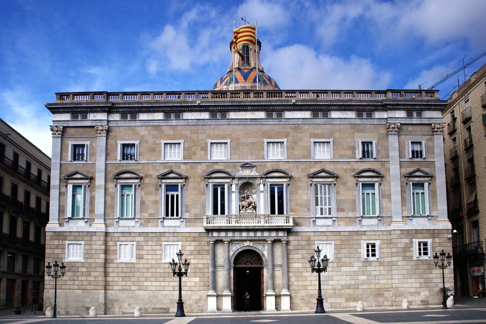 Fachada del Palau de la Generalitat en la plaça de Sant Jaume